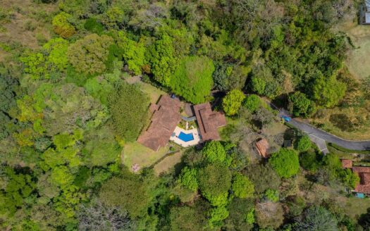 Turnkey! Villa Pure Bliss in Hacienda Atenas on 5 acres – with guest house & guest studio – 400052010063
