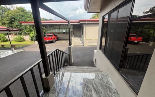 Modern 2-Bedroom, 2-Bath Rentals with shared automatic gate – 400052042208