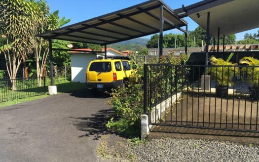 Nice turnkey 2b/1b home nestled in a quiet neighborhood of Santa Eulalia – 400052010035