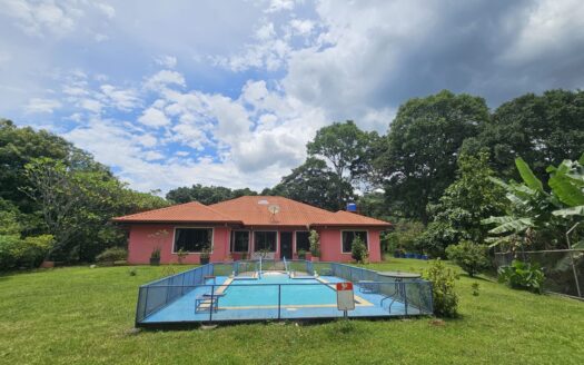 Finca Liliana: 9 lush hectares – family compound, private retreat, or boutique hospitality investment. – 400052010071
