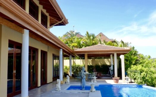 Beautiful property in Gated community – 40005151254