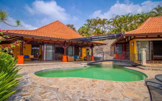 Balinese Oasis in Desirable Atenas Community – 400052010050