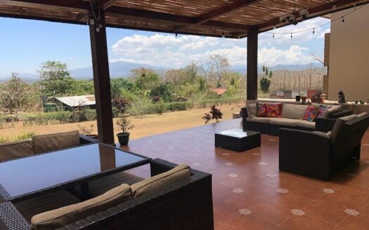 Large modern style home meets colonial designs – 40005152484