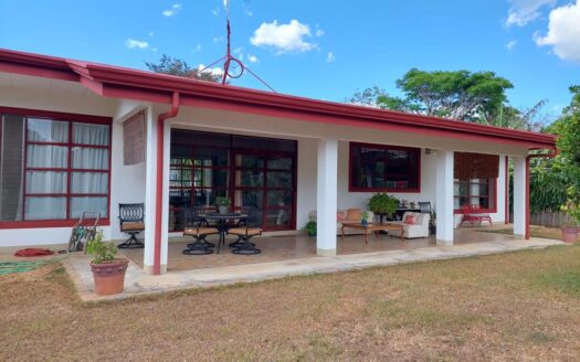 Calle Salas, home and finca – 400052010006