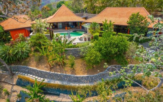 Balinese Oasis in Desirable Atenas Community – 400052010050