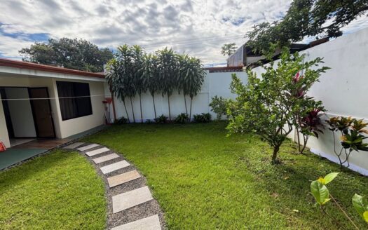 Remodeled home very close to town center – 400051521057