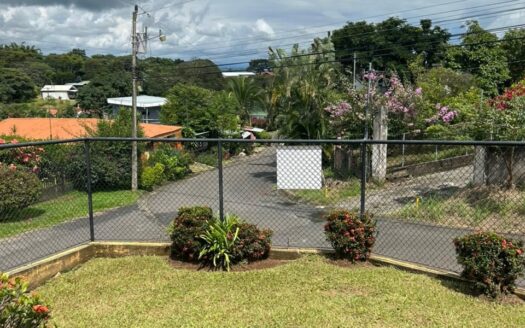 Home located 5 minutes from Atenas Center in nice neighborhood – 40005152956