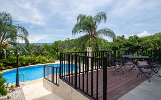 Large modern style home in an upscale Atenas countryside community – 40005152688