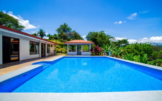 In gated community close to town with large pool and land – 40005152789