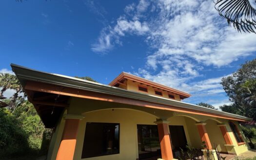 Your new fixer-upper opportunity in Atenas – 400051521097