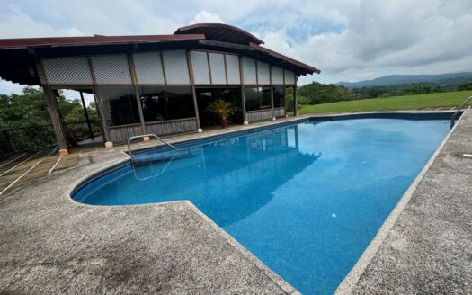 Large multi-unit property ideal for any type of project – 40005152928