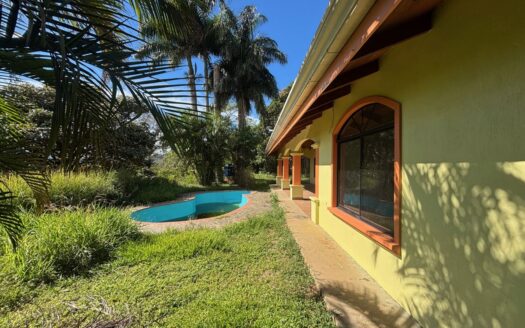 Your new fixer-upper opportunity in Atenas – 400051521097