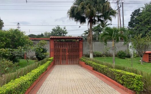 Nice countryside home in La Garita – 40005152601