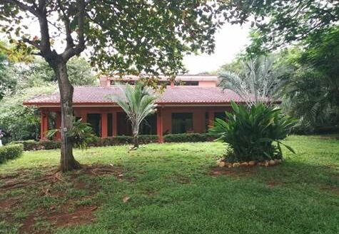 2 acre property with large home in Orotina – 40005152750