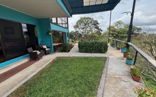 Unique style home in neighborhood with Pacific Ocean views – 400051521104